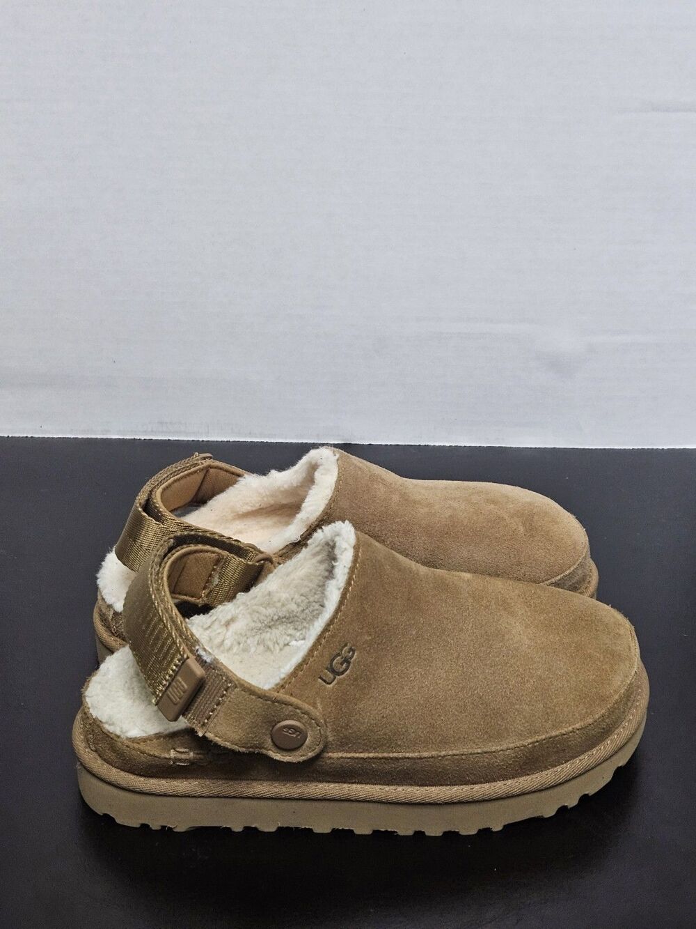 Sz 6 - UGG Goldenstar Cozy Clog Womens